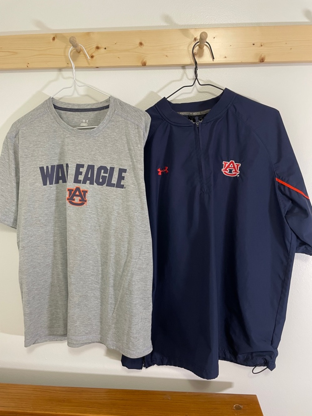 Under Armour Navy Windbreaker & Gray 'War Eagle' Tee Set